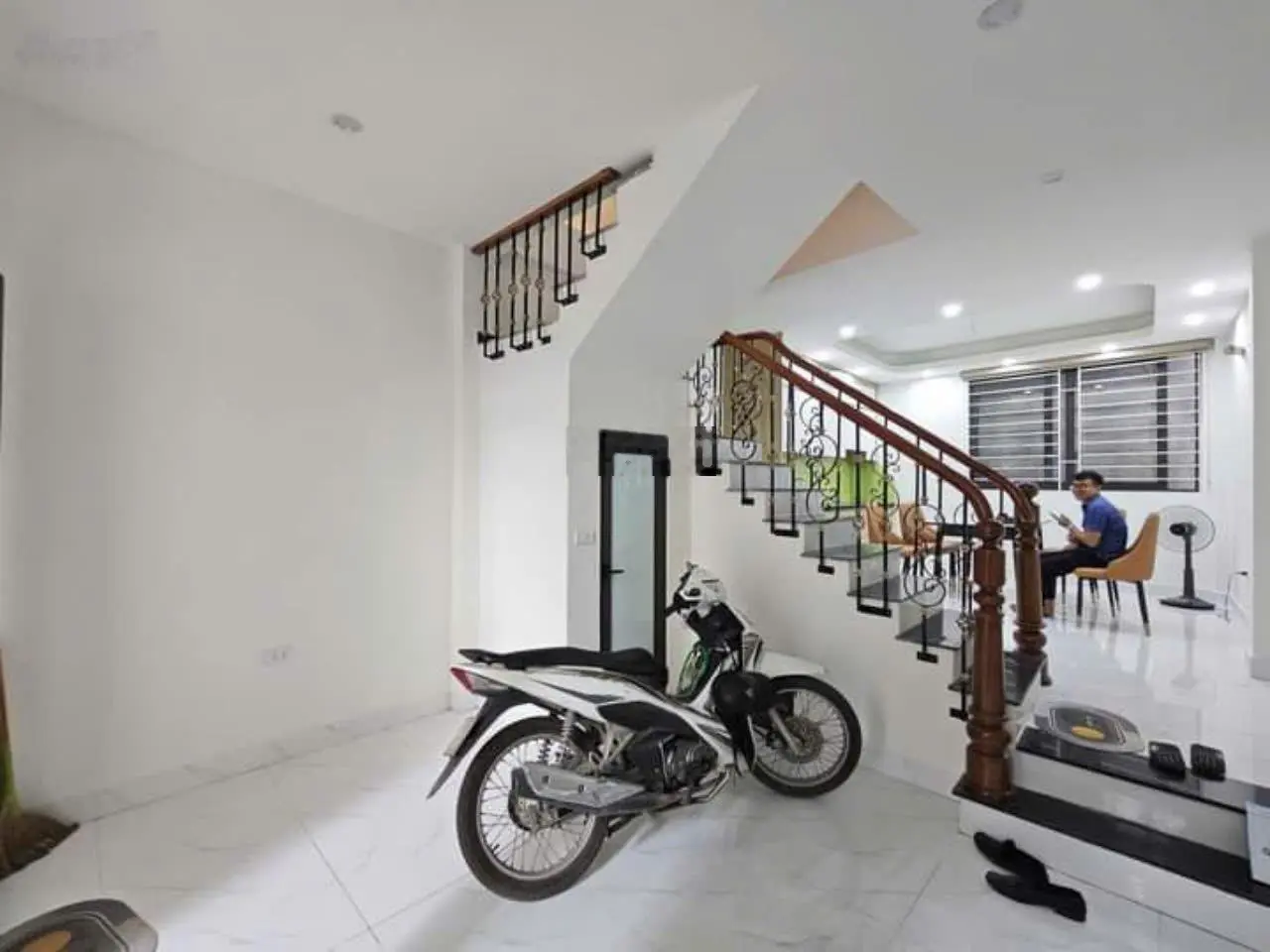 Chỉ nhỉnh 6 tỷ, full nội thất chính chủ cần bán nhanh nhà DT 36m2x5t tại Ngô Quyền, La Khê, Hà Đông