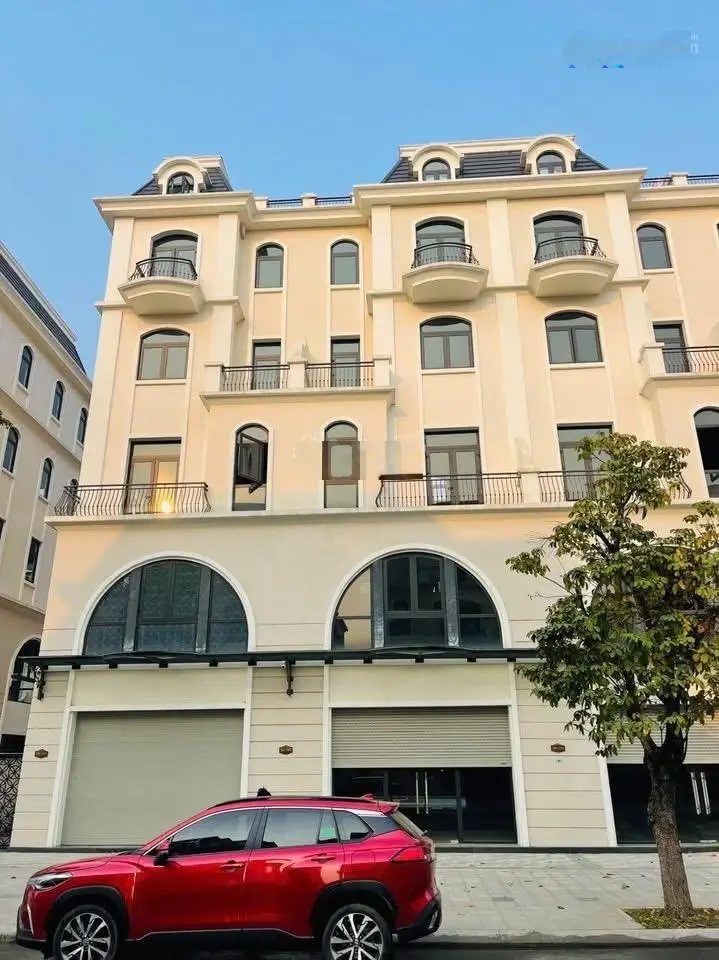Bán gấp Shophouse Sao Biển 6 tầng, 2 mặt tiền giáp 9 toà CC, Vincom công viên 7,5ha giá chỉ 18 tỷ