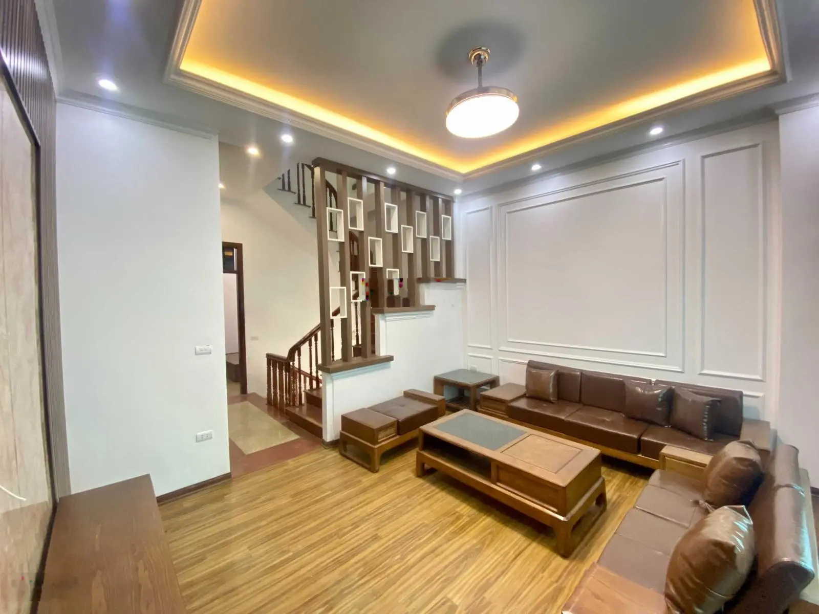 Chính chủ bán nhà đường Văn Phú Quang Trung Hà Đông 35m2 5 tầng KD Đỉnh ô tô vào nhà giá nhỉnh 7 tỷ