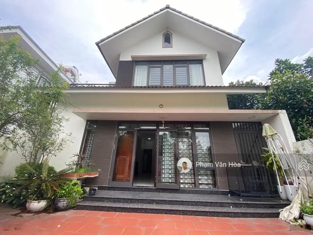 Bán nhà biệt thự áp mái Thôn Vệ - Nam Hồng ĐA: DT 204m2 giá 18 tỷ.