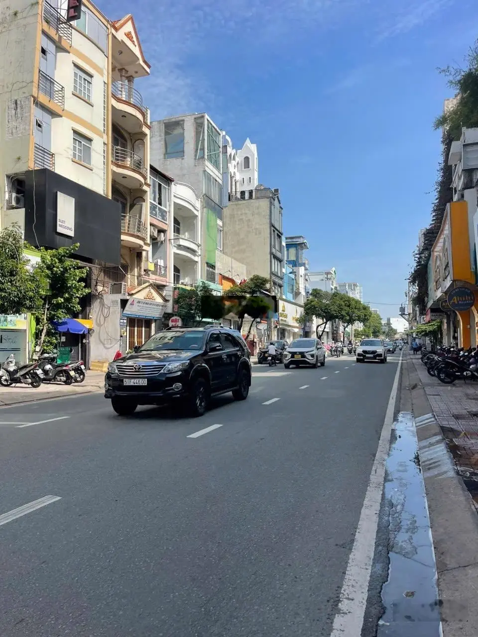 Kinh doanh thua lỗ bán gấp căn Cao Thắng,p3, Quận 3, diện tích rộng giá 2tỷ900tr LH 0766372521 Thuý