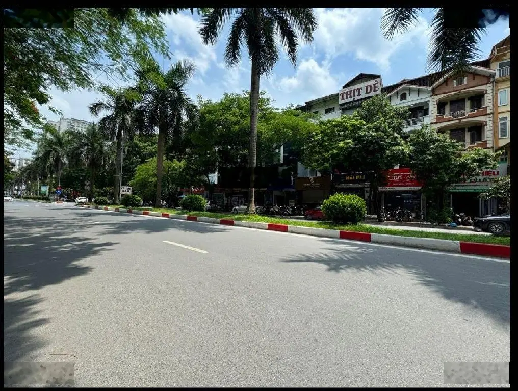 Bán nhà mặt phố Nguyễn Khuyến khu đô thị Văn Quán, Hà Đông 109m2, 5 tầng, mt 4.7m. Đường. Đường 40m