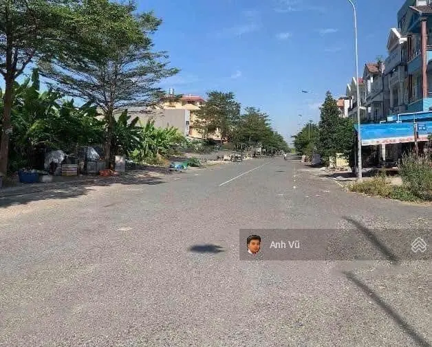 Kẹt tiền bán rẻ lô đất Đ.Tân Quới Hưng, gần Trạm y tế Phường Tân Ngãi, Vĩnh Long, 120m2/450tr. SHR