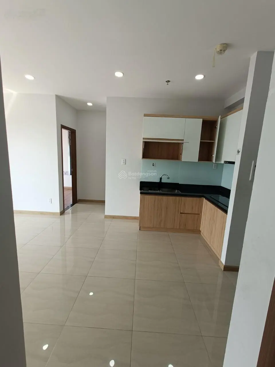 NGỘP BANK, Cần bán gấp căn 3PN2WC- Bcons Garden. 69m2. Giá 1ty850 trọn thuế phí, tặng full nội thất