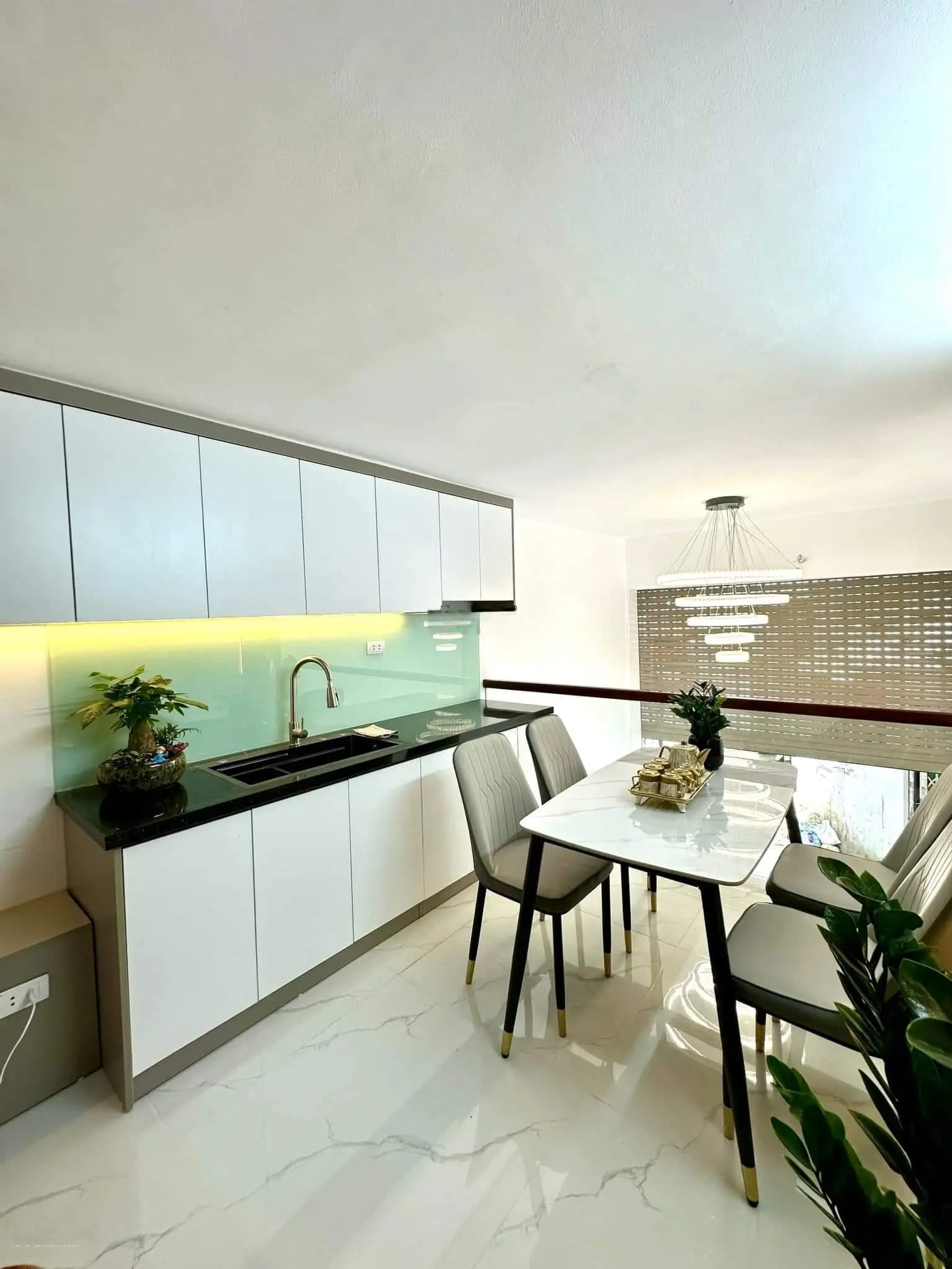 Chính chủ nhờ bán gấp nhà - Lê Đức Thọ - ô tô nhỏ đỗ cửa - 10m ra ô tô tránh - sổ đẹp - giá tốt