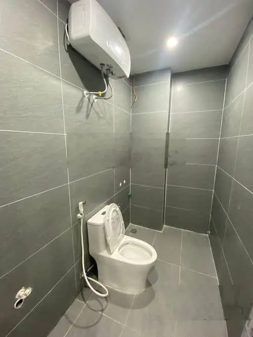 Cực phẩm Hồng Tiến - tiền vô ào ào ! 7 tầng thang máy, gara 2 ô tô, KD - 83m2 - MT 4,5m - 22,4 tỷ