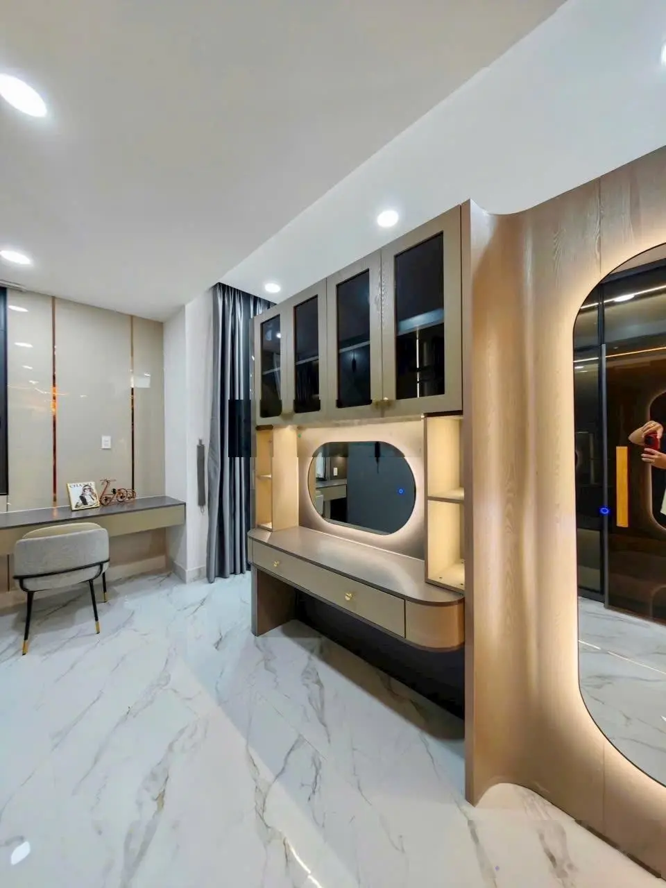 Bán villa tô hiến thành - quận 10 nhà đẹp - ngang đẹp 6,5m - 4 tầng full nội thất xịn xò