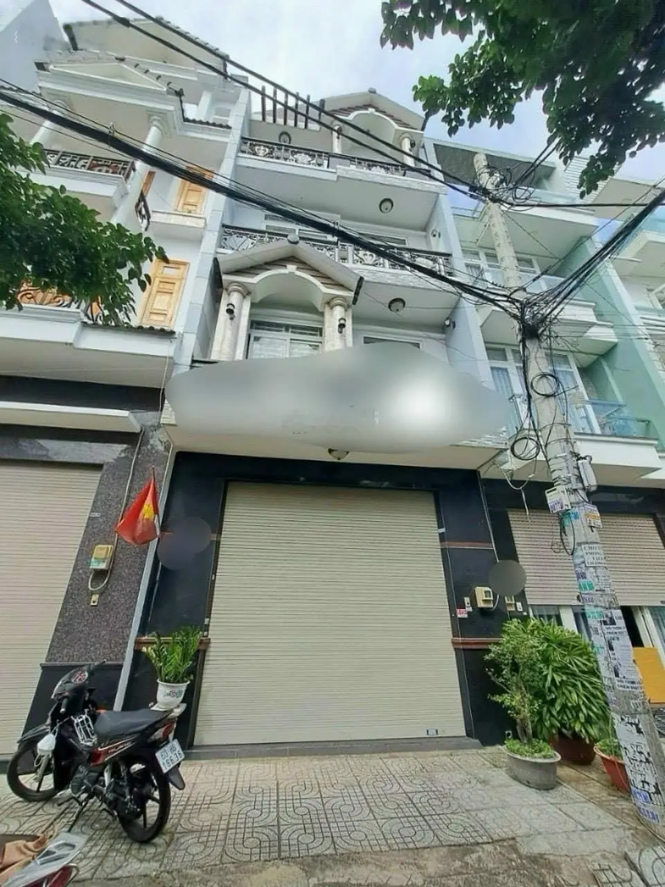 Cần tiền bán gấp nhà hẻm xe hơi Nguyễn Văn Đậu, Phường 5, Bình Thạnh. Giá 3,78 tỷ. 0906 806 *** Ngân