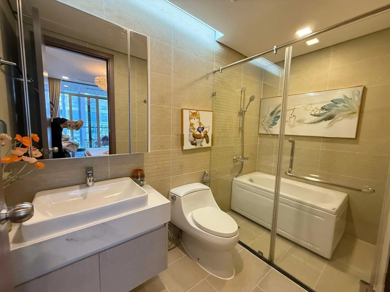 Bán gấp siêu phẩm 3PN Vinhomes Central Park, view sông, full nội thất luxury sang chảnh