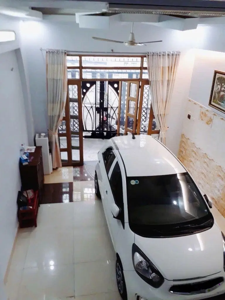 Xe hơi đậu trong nhà 4 tầng btct 60m2- 4,4*14- huỳnh tấn phát q7- chỉ nhĩnh 6 tỉ còn