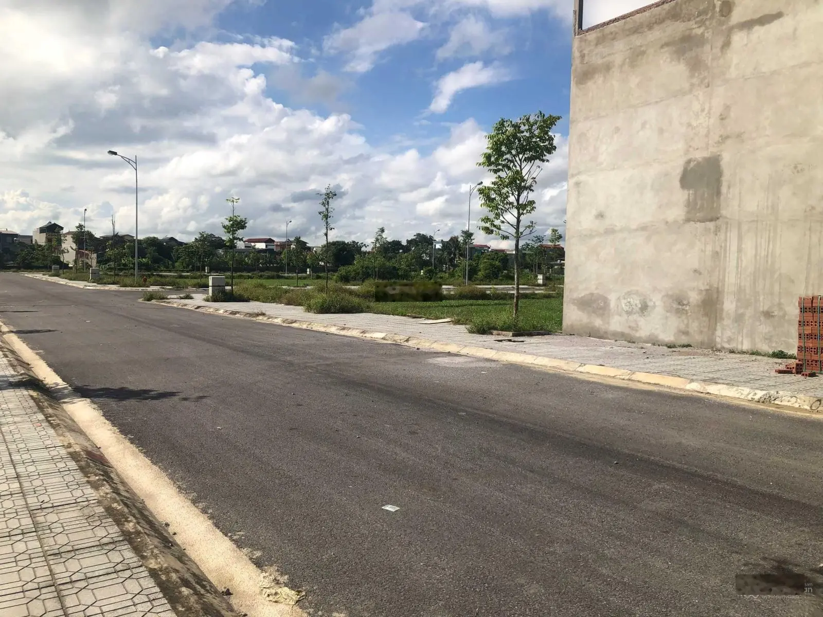 CHÍNH CHỦ CẦN BÁN GẤP LÔ LK 100M2, MB 1851 ĐÔNG CƯƠNG, FULL SỔ ĐỎ, KHÔNG PHẢI XÂY