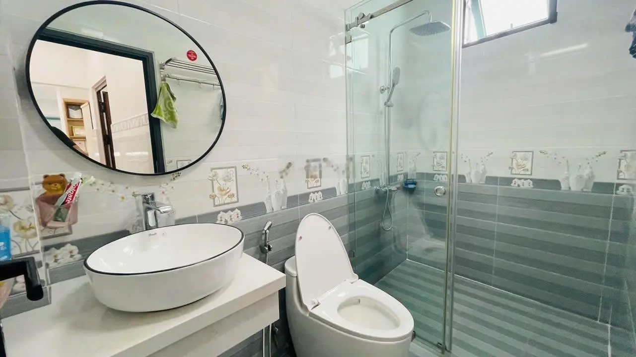 Bán nhà xây đẹp cạnh các khu đô thị Hà Quang 1, phường Phước Hải, TP Nha Trang - Gần sông, gần biển