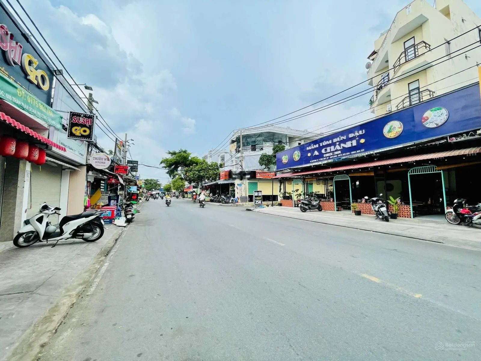 Hàng hiếm, duy nhất một căn (4x25m) CN: 103m2 đường Số 17 gần trường Lê Thánh Tôn giá 18 tỷ