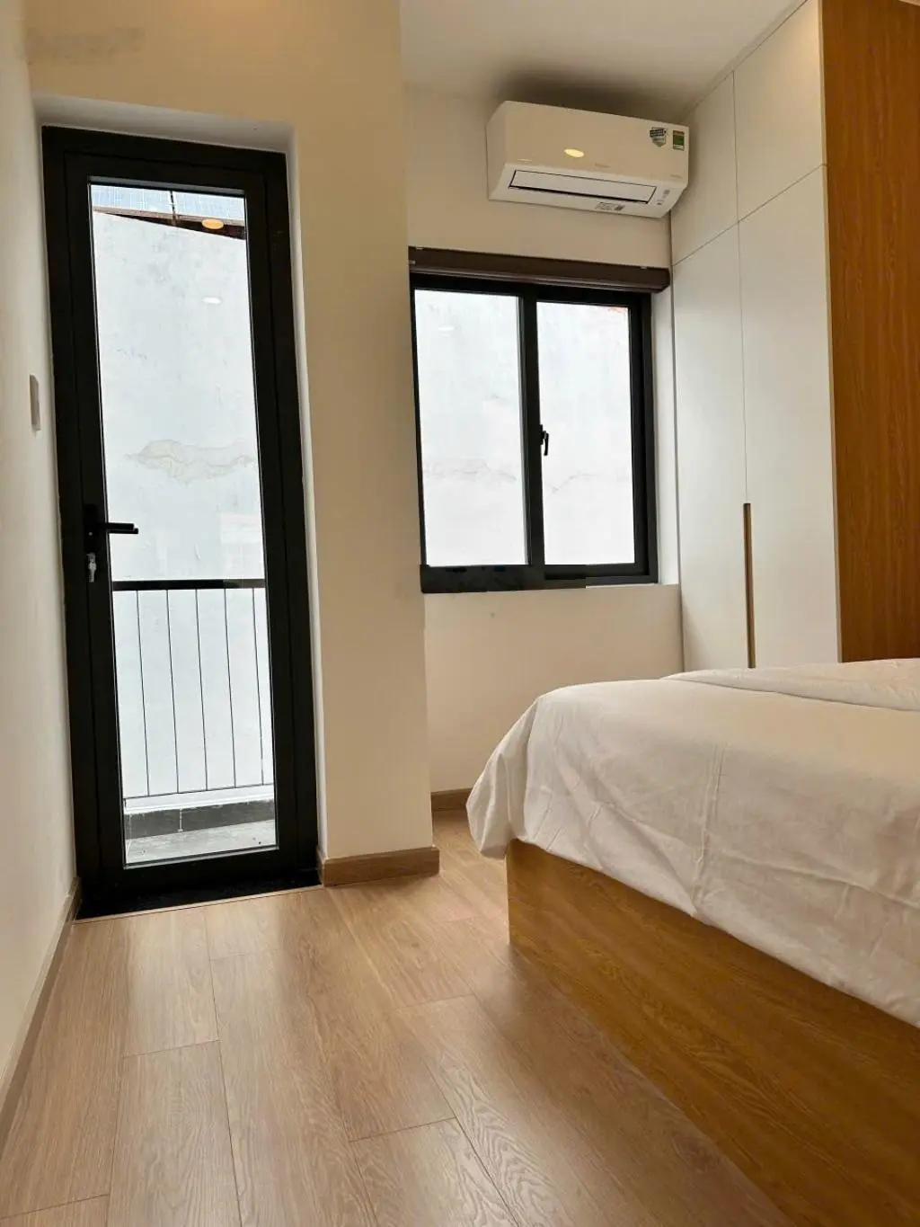 Nhà 4 tầng 120m2 biệt thự Thảo Điền - View Landmark 81 - thu nhập 70 triệu/tháng - ngang 6m, 26 tỷ