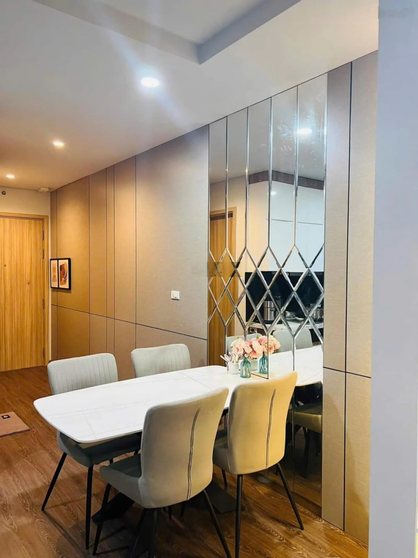 cần bán căn cc bim 30 tầng tại bãi cháy 2pn 2vs giá cực rẻ 1ty830 đã có sổ,nhà mới nội thất xịn