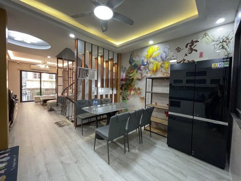 Bán nhà phố Chùa Quỳnh, HBT, 43.3 m2, 5T ngõ rộng, kinh doanh, chỉ 12 tỷ