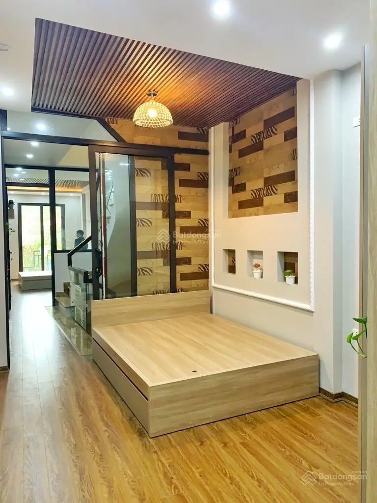 Nhà đẹp - ô tô 7 chỗ - Nguyễn Văn Cừ - phố lõi Long Biên - nội thất đẹp nhà sẵn về ở ngay