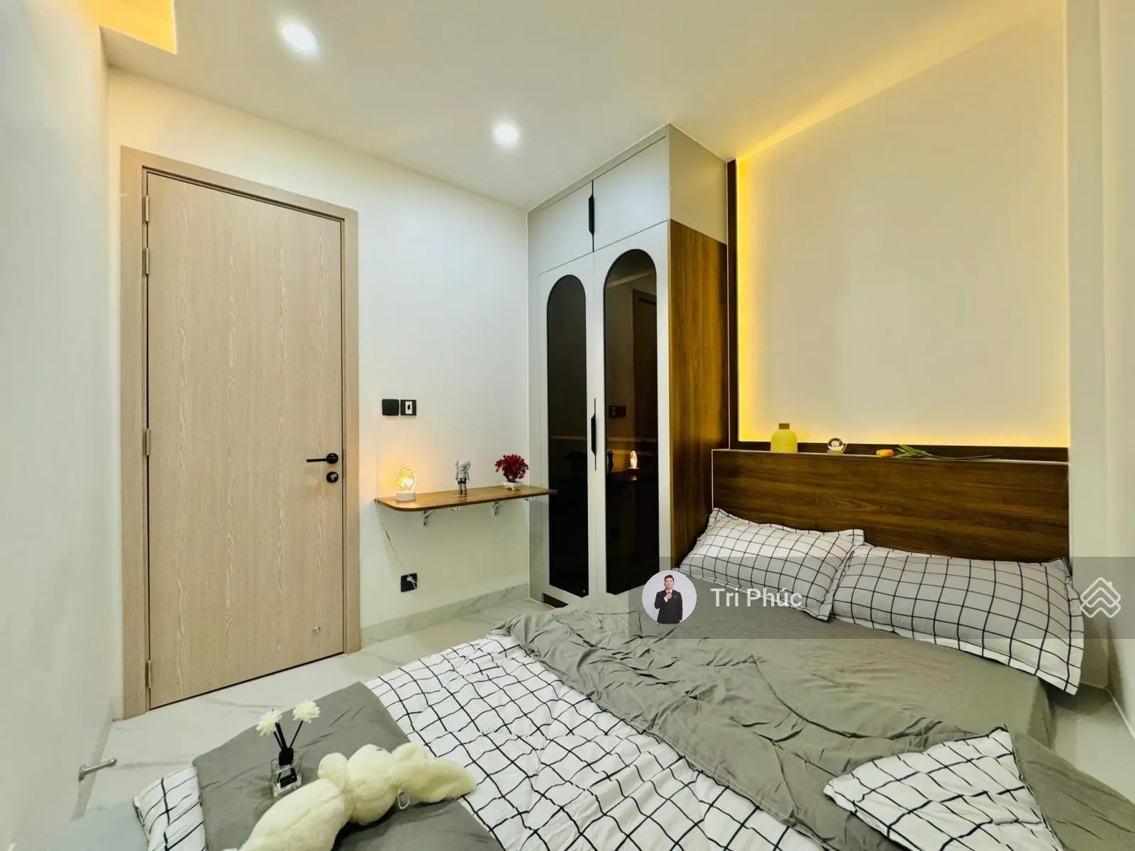 Siêu phẩm - Ngay Phan Xích Long, Phú Nhuận, 4 tầng, hẻm xe hơi, full nội thất chỉ hơn 8tỷ TL
