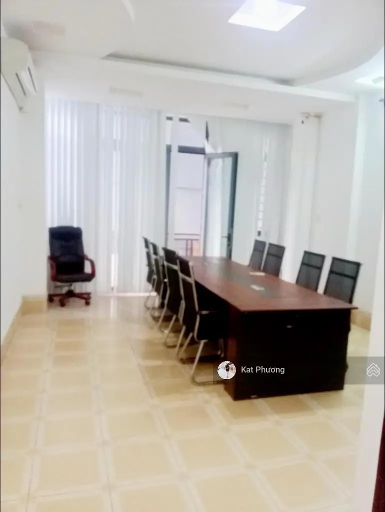 Dt gần 70m2 - 4T 5PN - 5WC hẻm xe hơi ngay hồ bơi Lam Sơn nhà hẻm 320 Trần Bình Trọng khu vip Q5
