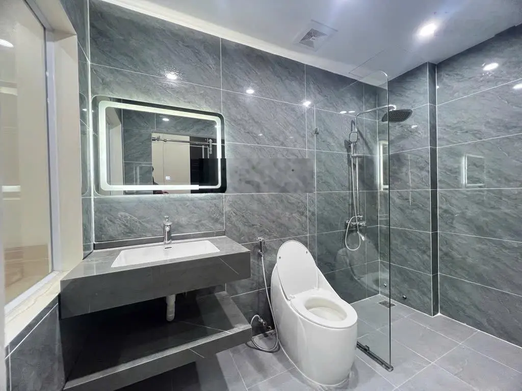 Hiếm Đẹp 6 tầng Thang Máy Nguyễn Văn Cừ Long Biên 45m2 8.9 tỷ gần mặt phố