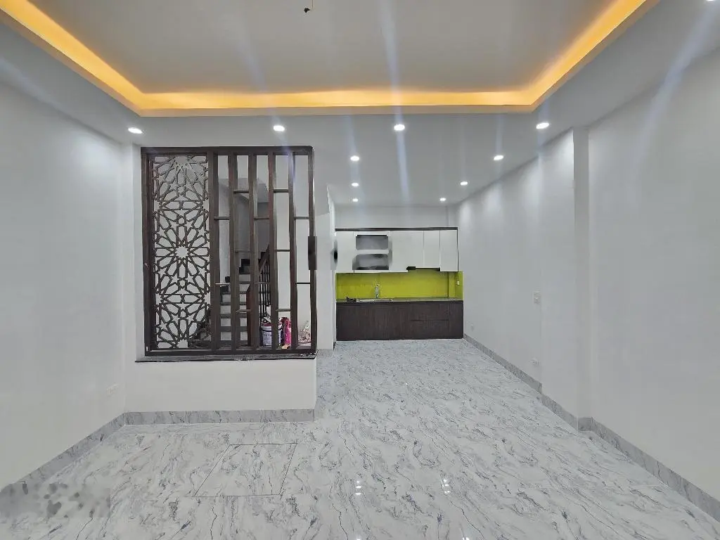 Siêu phẩm 6 tầng mới koong, sát tđc tứ hiệp với giá chỉ nhỉnh 4tỷ, ngõ nông 15m ôtô