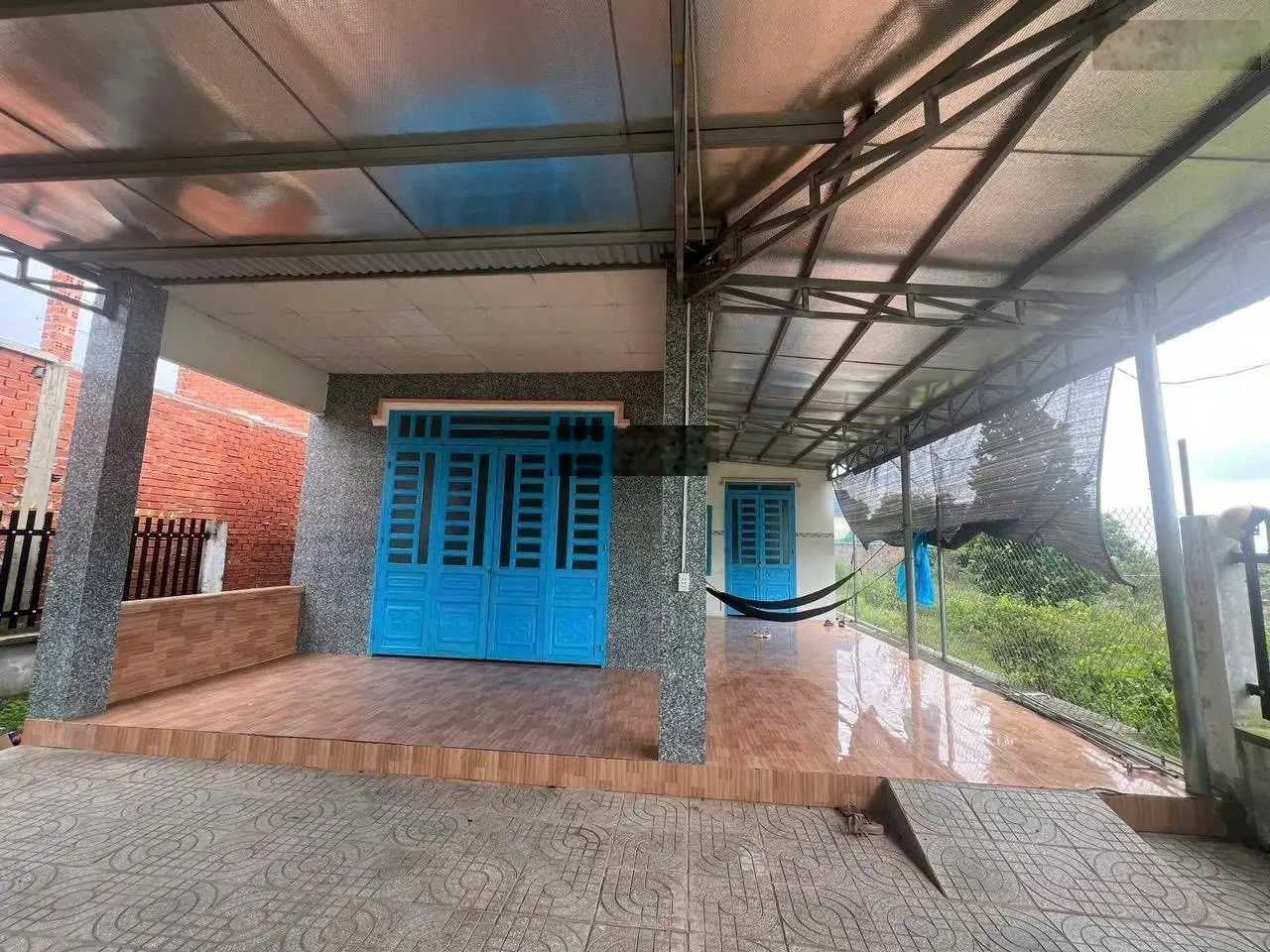 Đất nhà ngộp sổ sẵn - đường nhựa 32m gần KCN minh hưng: 0973 675 ***