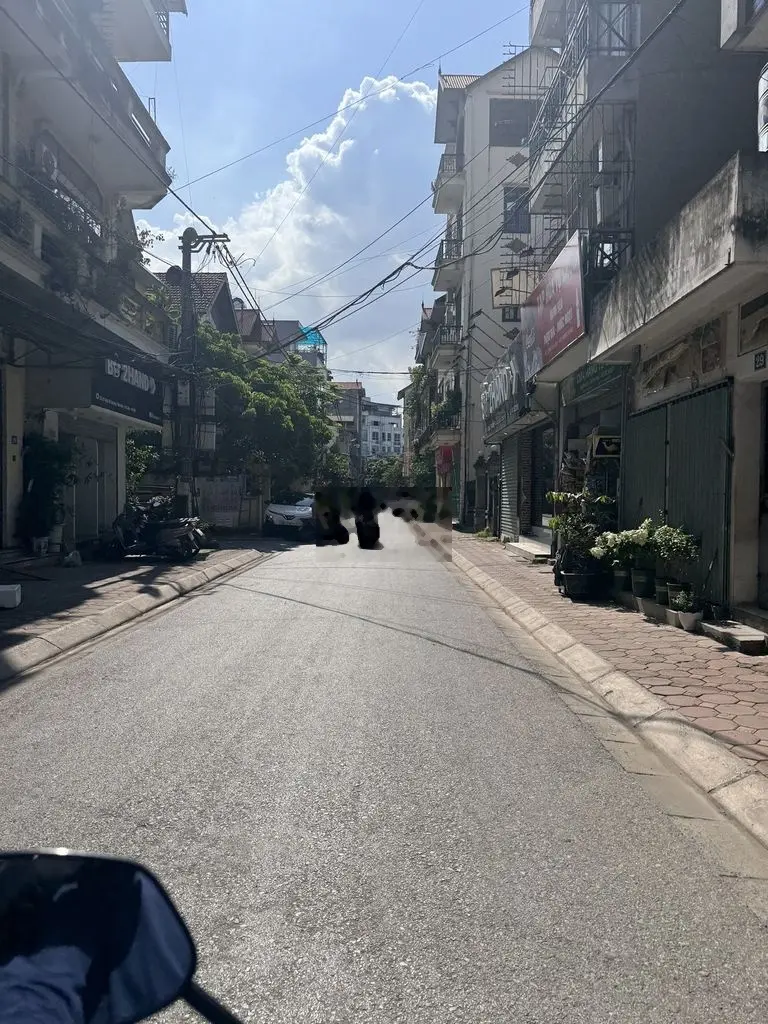 Bán 97m Trục chính Đặng Xá Gia Lâm, giá 5.5 tỷ, đường oto tránh nhau