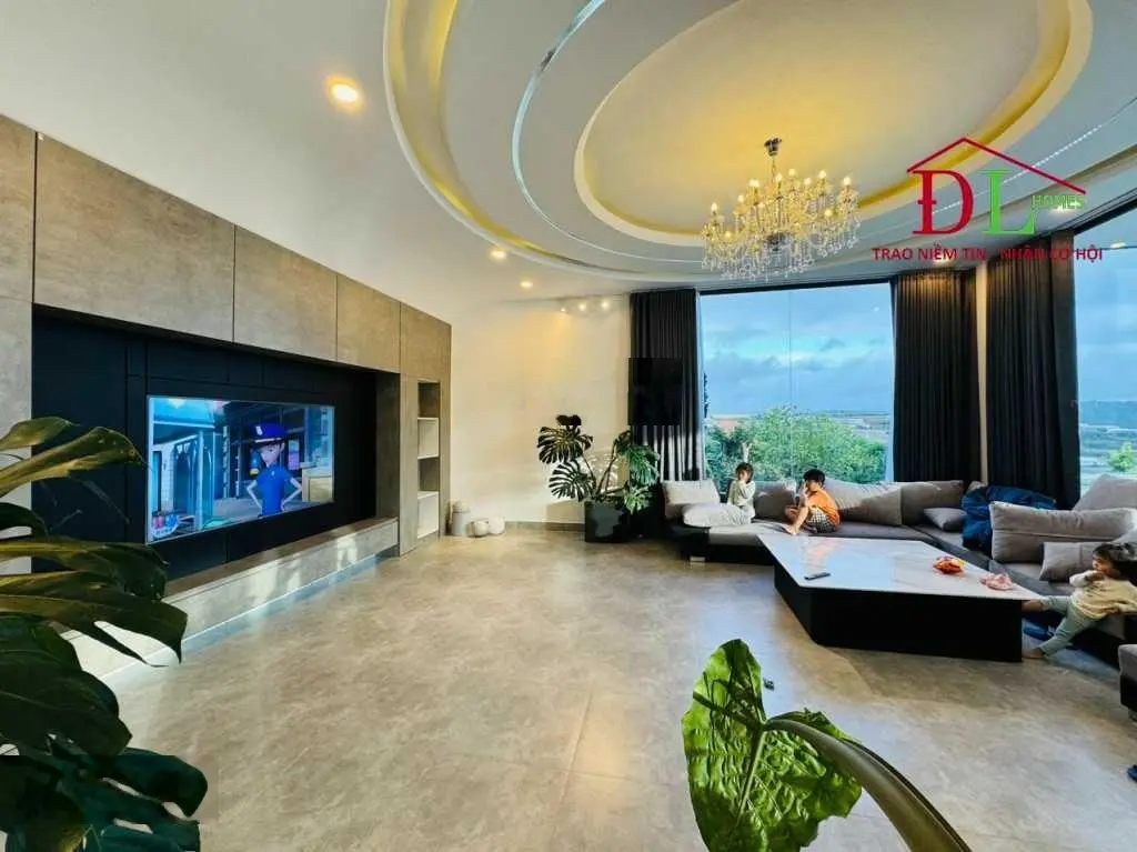 Biệt thự sân vườn 2.153m2 - view săn mây cực đắt giá - đầy đủ nội thất sang trọng