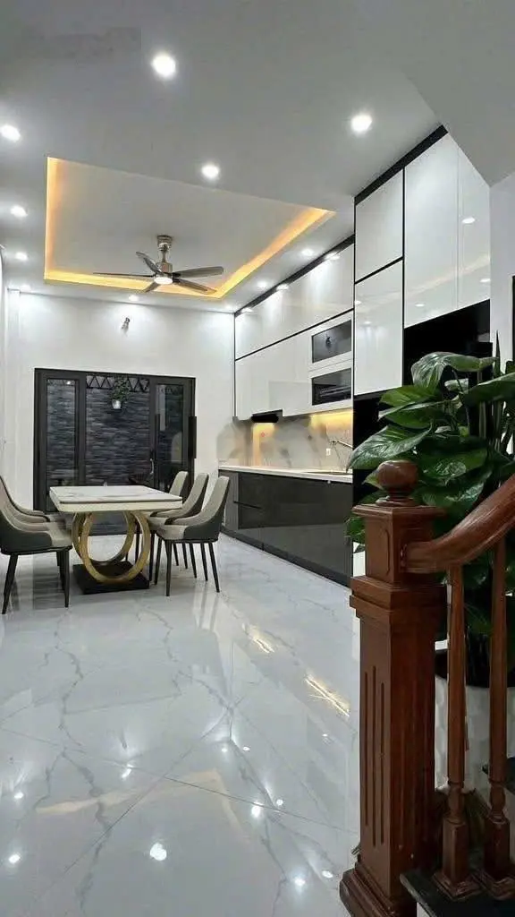 Nhà Phân lô Nguyễn Đổng Chi, Nam Từ Liêm. DT 40m2* MT siêu rộng. Ô Tô vào nhà * Sát phố * Ngõ thông