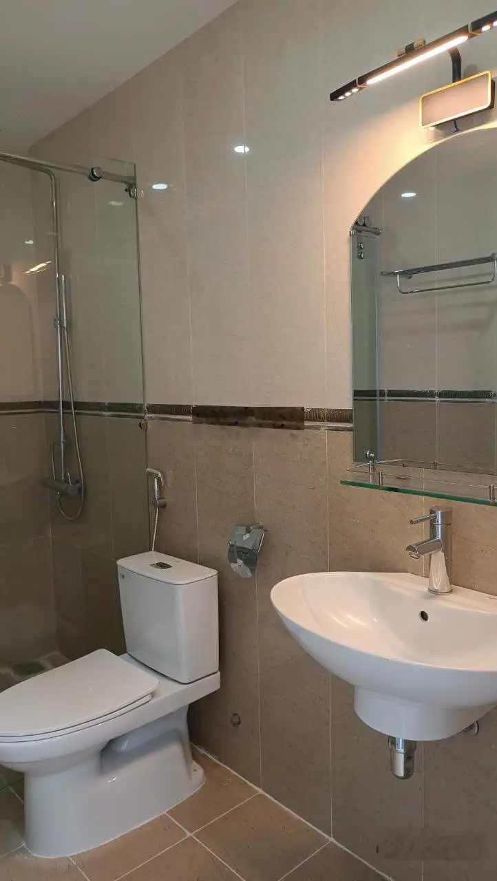 Bán nhà biệt thự mini 1 trệt 4 lầu KDC D2D Thống Nhát, Biên Hoà. 6x22m. Giá 12,9 tỷ. TL chính chủ