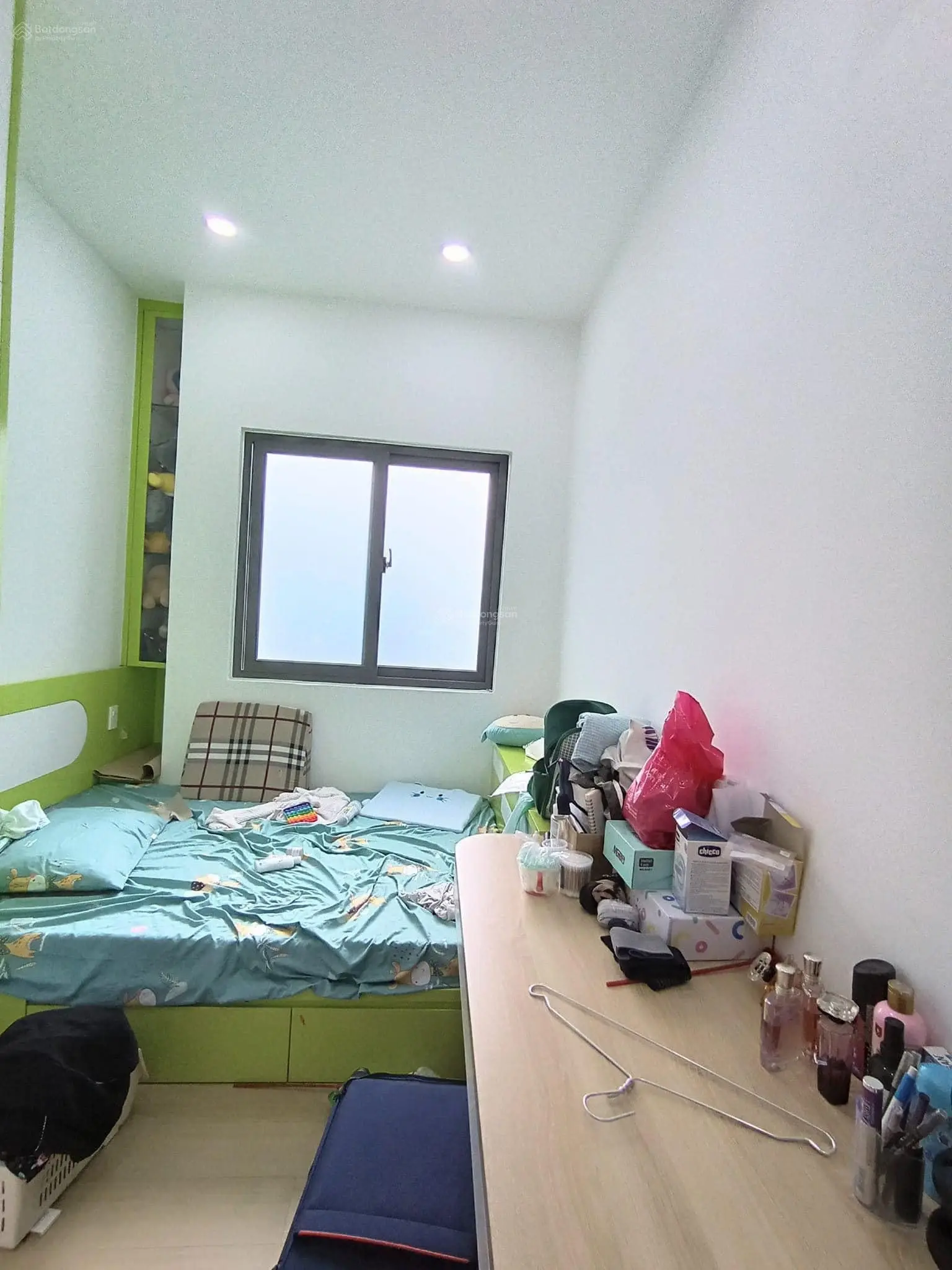 Bán nhà Âu Dương Lân, 55m2, ngang 3,8m, 3 tầng, vào ở ngay, có sân để xe, giá tốt chỉ 4 tỷ 600