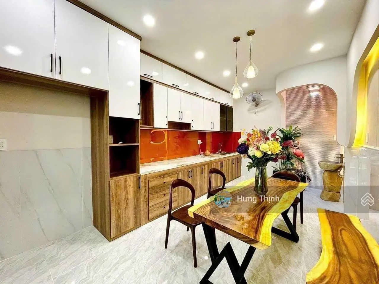 Chủ ngộp mạnh bán gấp căn nhà đường Đinh Đức Thiện, Bình Chánh, 83m2, giá 950tr, ngay chợ, sổ riêng
