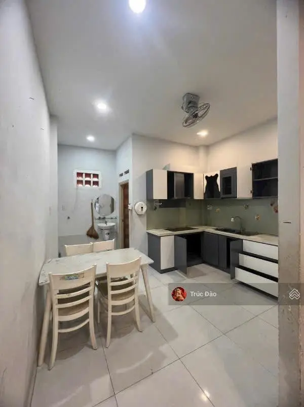 Chính chủ bán gấp nhà ở Hồ Học Lãm, An Lạc, Bình Tân. 1 trệt 1 lầu 60m2, sẵn cho thuê 12tr/tháng