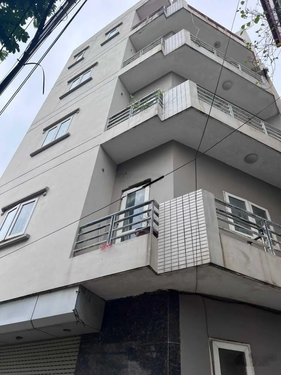 BÁN NHÀ GẦN HỌC VIỆN TÀI CHÍNH - DT82M2 - 8 TẦNG - MT 6M - GIÁ 11.7 TỶ - BẮC TỪ LIÊM - KINH DOANH