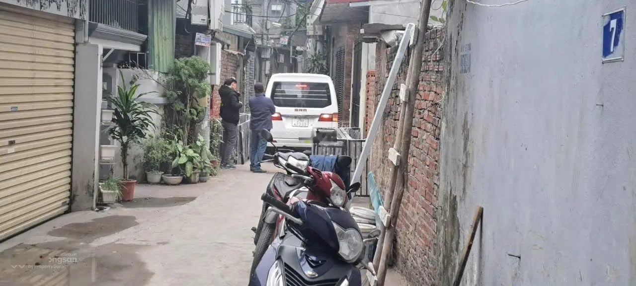 Bán nhà Thạch Bàn, Long Biên, ngay gần mặt phố