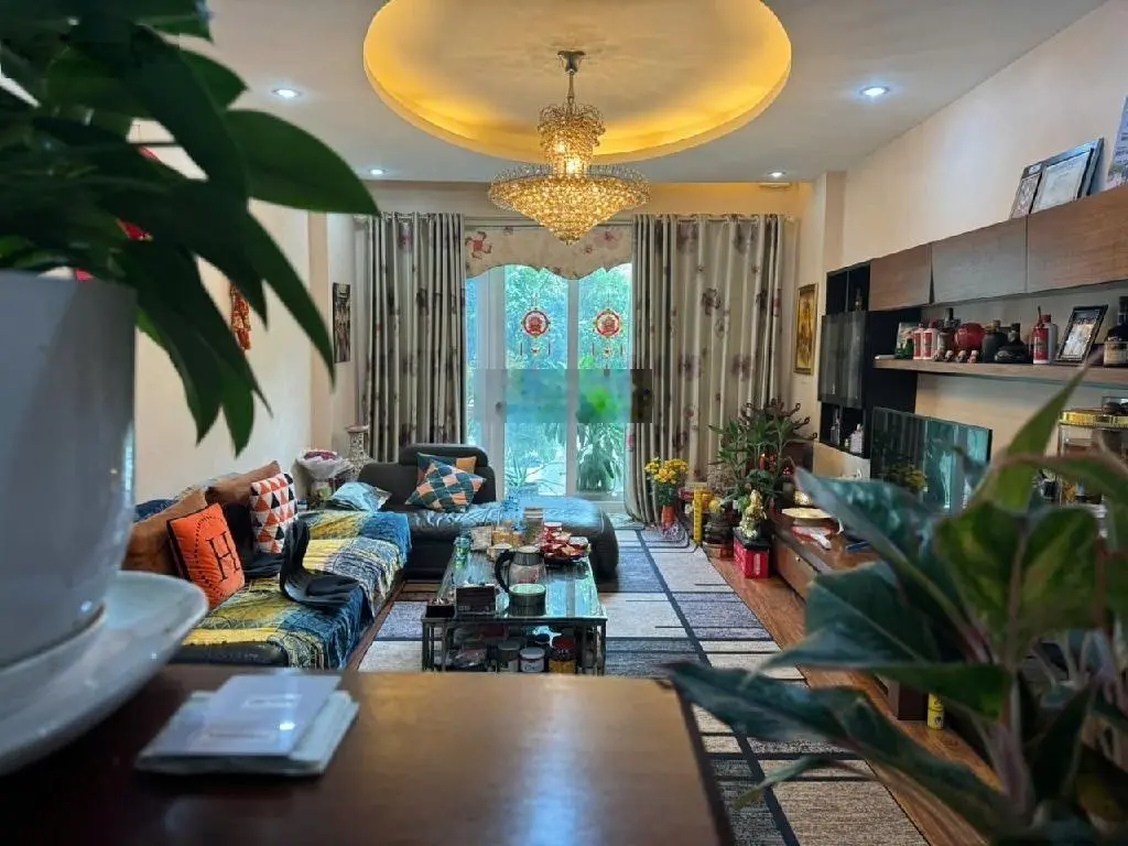 Bán nhà Làng Việt Kiều Châu Âu Mỗ Lao Hà Dông. 80m, 4 tầng, mặt tiền 4,5m . Vỉa hè rộng.