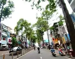 Nhà góc 2 mặt tiền 543 Nguyễn Tri Phương, Quận 10. DT: Ngang 5m 7 lầu thang máy, giá 35 tỷ