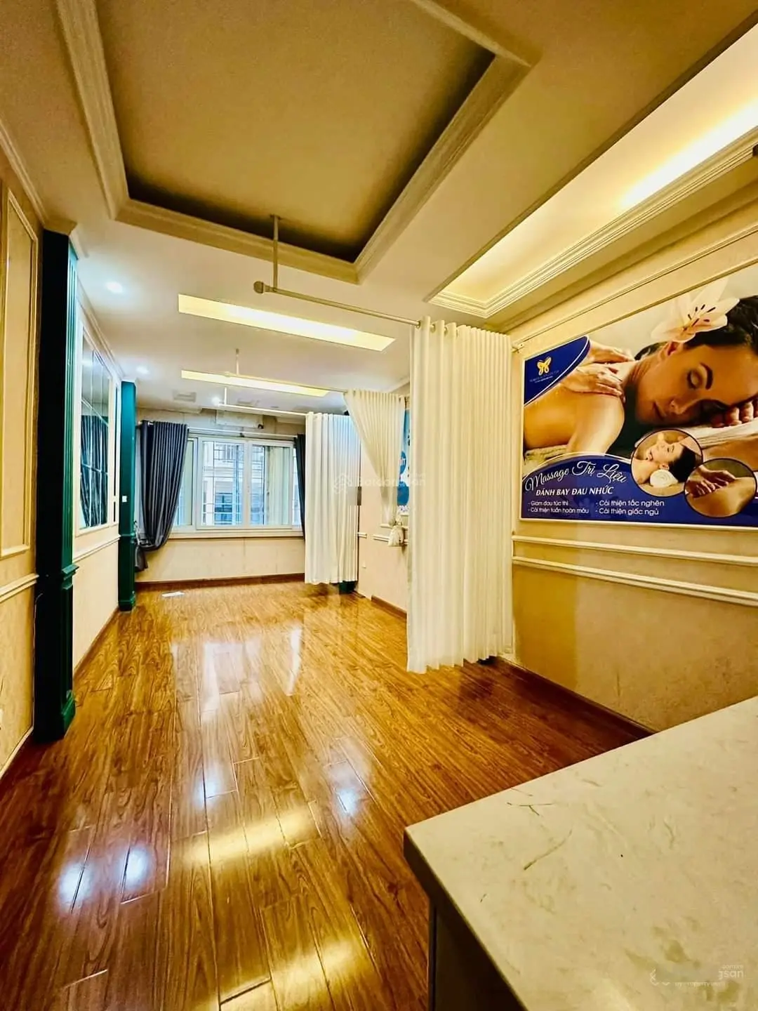 Bán nhà Kim Mã - Phân lô - 2 ôtô tránh - nhà đẹp - mở spa - kinh doanh - 36m2 - 6 tầng - 11 tỷ 4