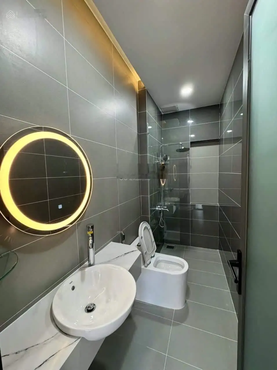 Nhà mới 4 tầng, hẻm 10m. Gần cầu An Lộc, Hà Huy Giáp. Cách Gò Vấp 200m