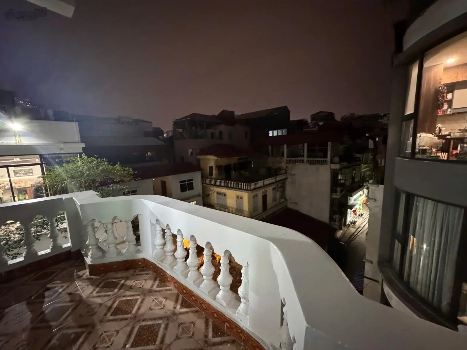 Siêu phẩm Pháo Đài Láng, ô tô vào nhà, lô góc 2 thoáng, mặt tiền quyền lực, DT 48m2 6tầng 19 tỷ 5