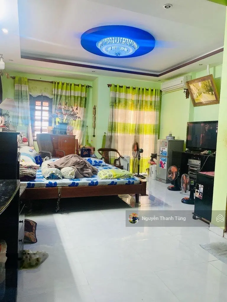 Mặt tiền đông hưng thuận quận 12 - 122m2, ngang hơn 5m, 3 tầng - sân rộng đậu 2 ô tô - nhỉnh 7 tỷ.