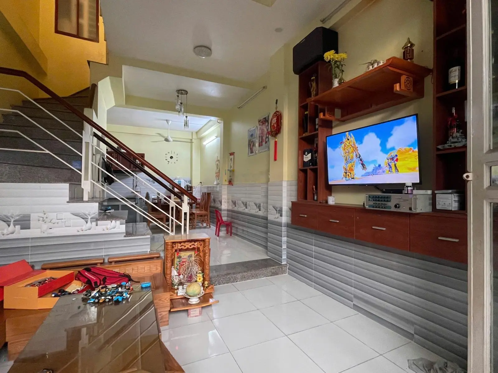Bán nhà chính chủ gần Vincom 550, sát Chợ Xóm Nghèo Vị trí đẹp, giá tốt