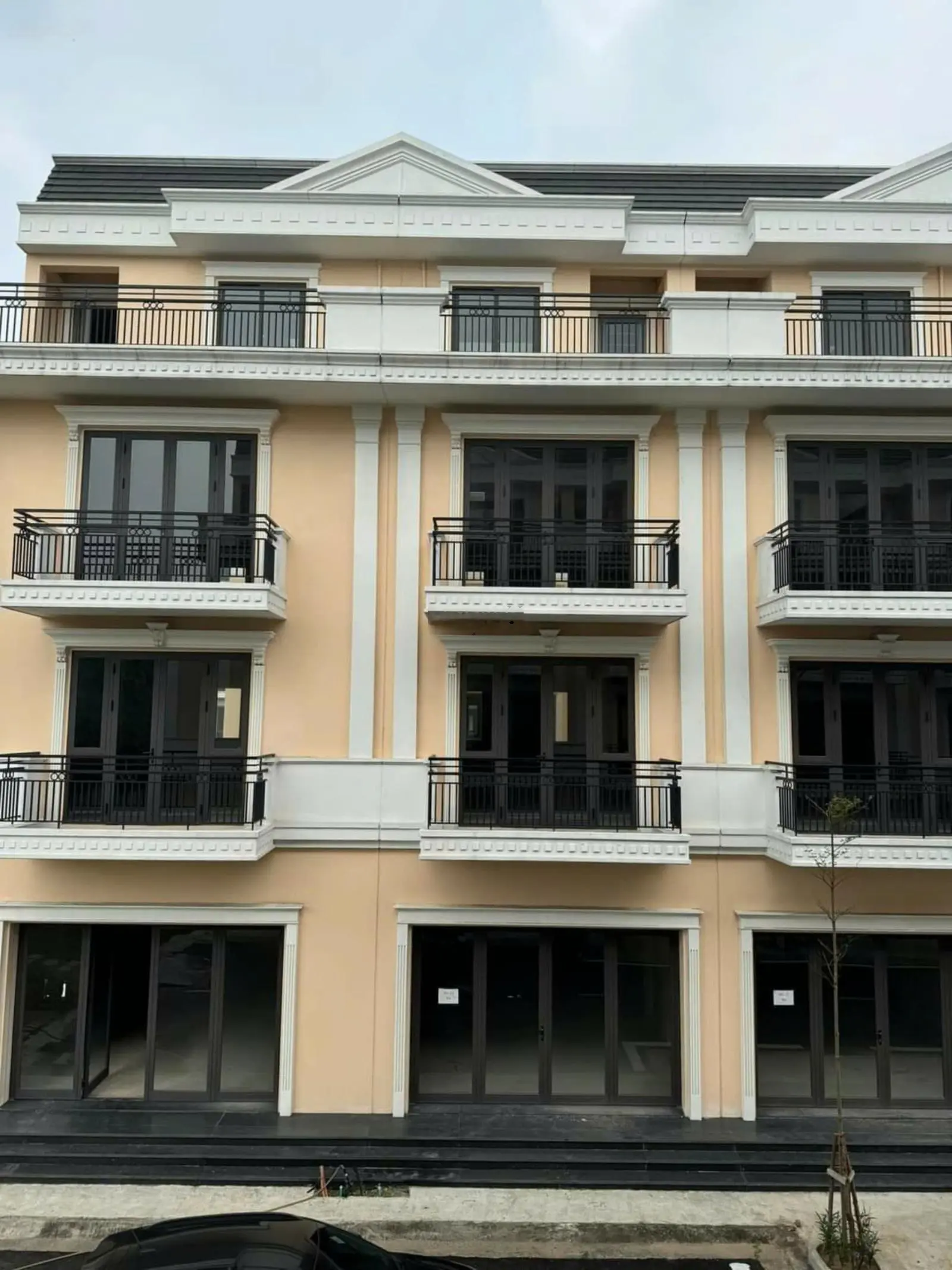 BÁN NHANH LIỀN KỀ NHÀ PHỐ THƯƠNG MẠI 4 TẦNG - 75m2 VIETSING SQUARE VSIP BẮC NINH