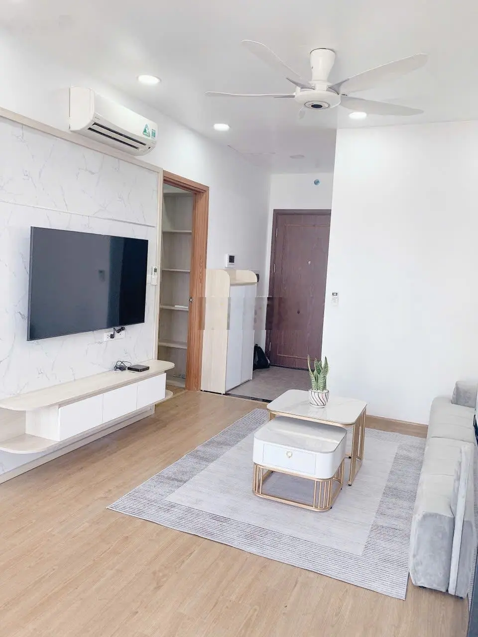 Bán căn 2 ngủ mới tinh tại dự án
