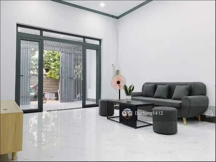 Bán nhà, Thị trấn Hóc Môn, 4,2x14=72m2, trệt lầu, hoàn công đủ, sổ riêng, giá 2,15 tỷ