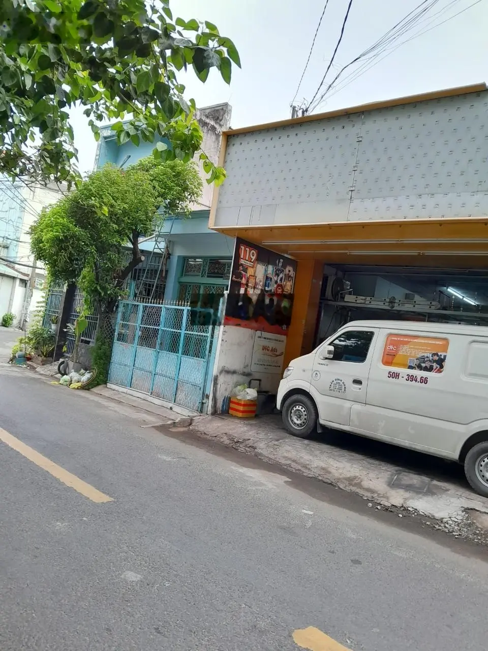 Bán nhà 2 tầng, DT 108 m2, mặt tiền Lý Thánh Tông, Tân Phú, giá siêu rẻ LH 0903 949 ***