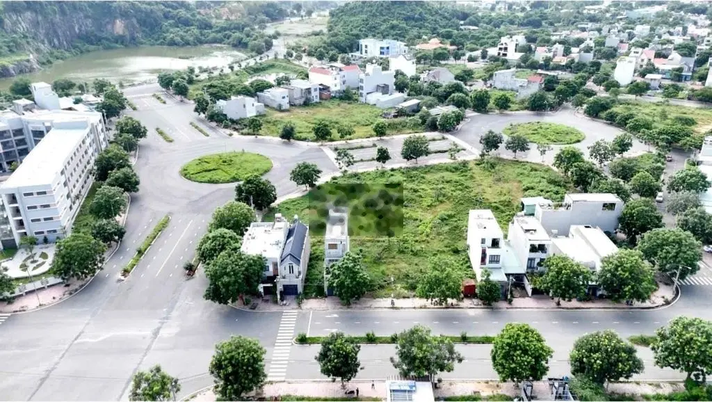 Đất MT Đường 30m Kế Bên Trường Học, Kinh Doanh Tốt