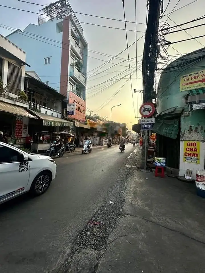 Nhà đẹp vào ở ngay - sổ vuông A 4 - 86m2 - 4 lầu giá 10tỷ - Nguyễn Văn Linh P Bình Thuận - Quận 7