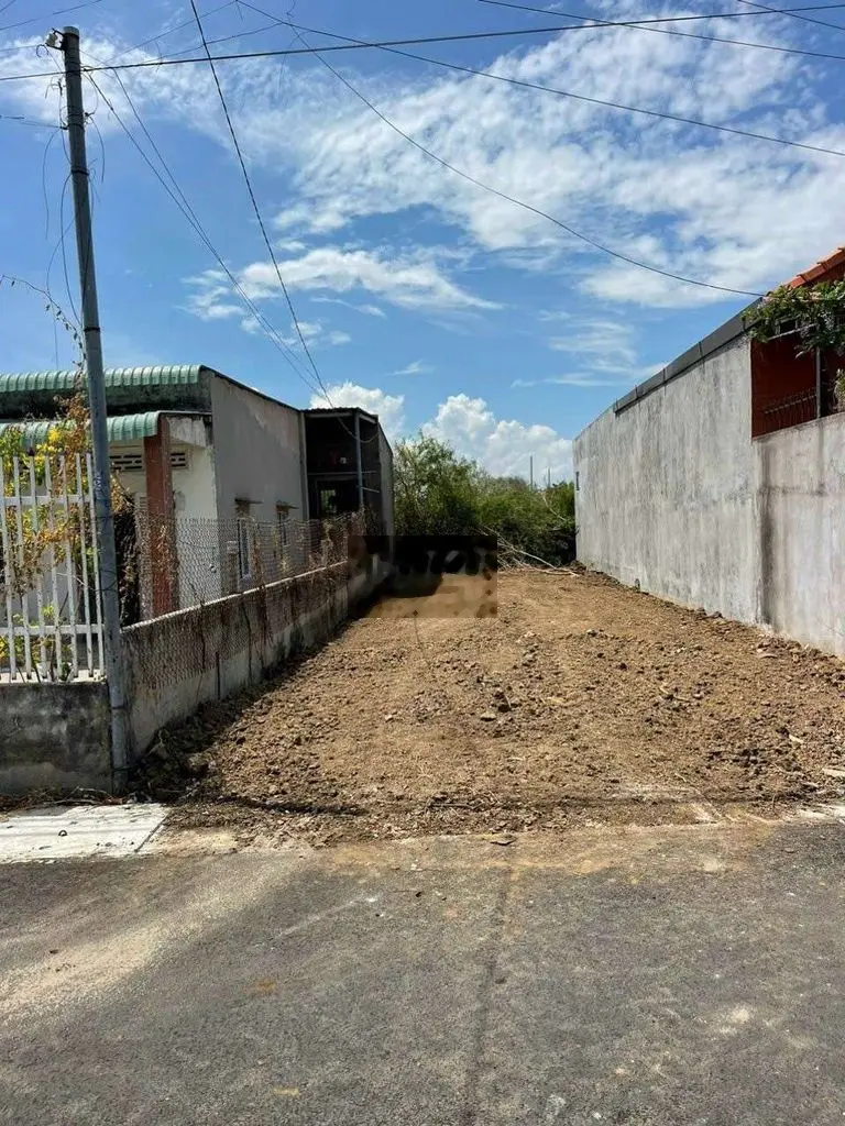 Bán Đất Biển Hồ Tràm.Diện tích 143m2. Có sẵn 120m2 Thổ Cư. Giá 2,95 tỷ tại Đường Nhựa, Xã Phước Thuận, Huyện Xuyên Mộc, Bà Rịa - Vũng Tàu