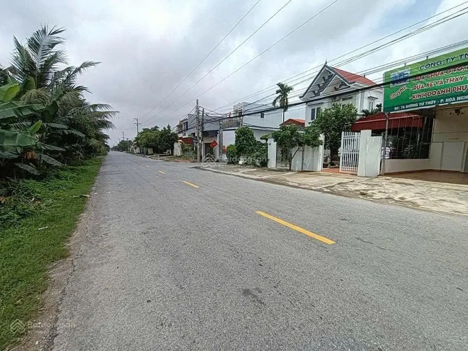 Mặt đường 402 tư thủy, hòa nghĩa gần phạm văn đồng, dương kinh, hải phòng. diện tích: 300m2